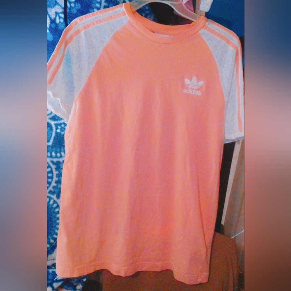 Adidas tshirt - Picture 2 of 4